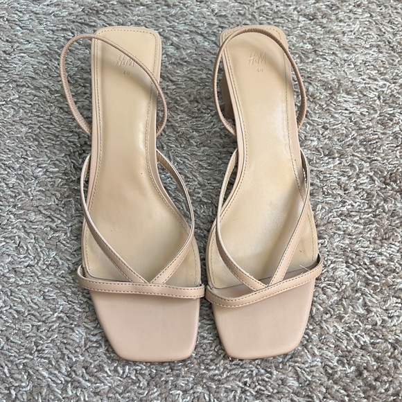H&M Heeled Sandals - Picture 2 of 8